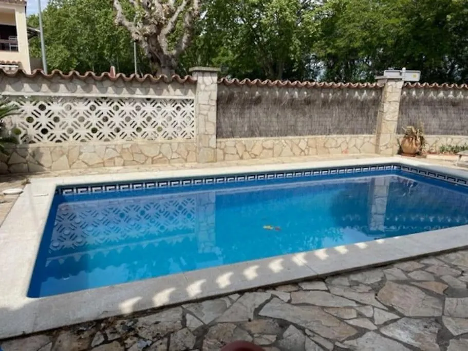 Villa 8 - 10 Personnes Avec Piscine Empuriabrava Spain